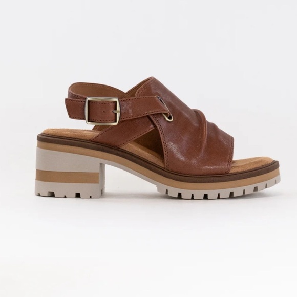 salvia Shoes - NWOT Salvia “Hope” Cuoio Sheep Leather Platform Sandals. Chunky. Comfort. Sz 36